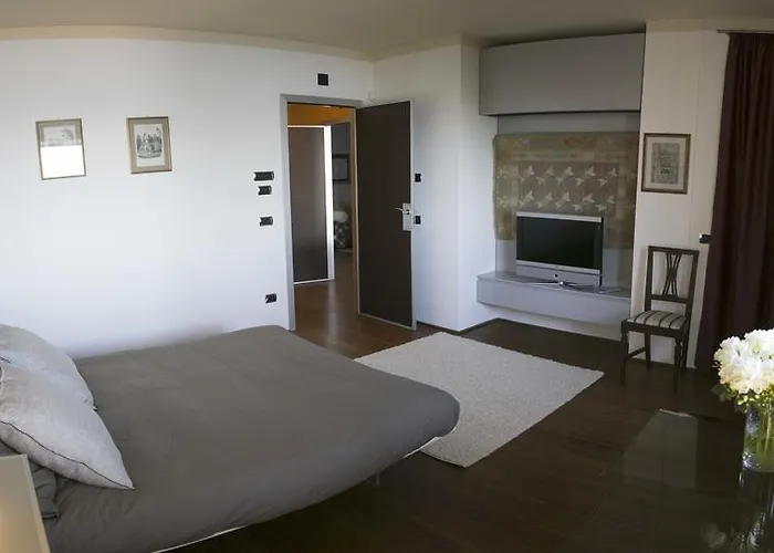 Paola's Apartman Belgirate